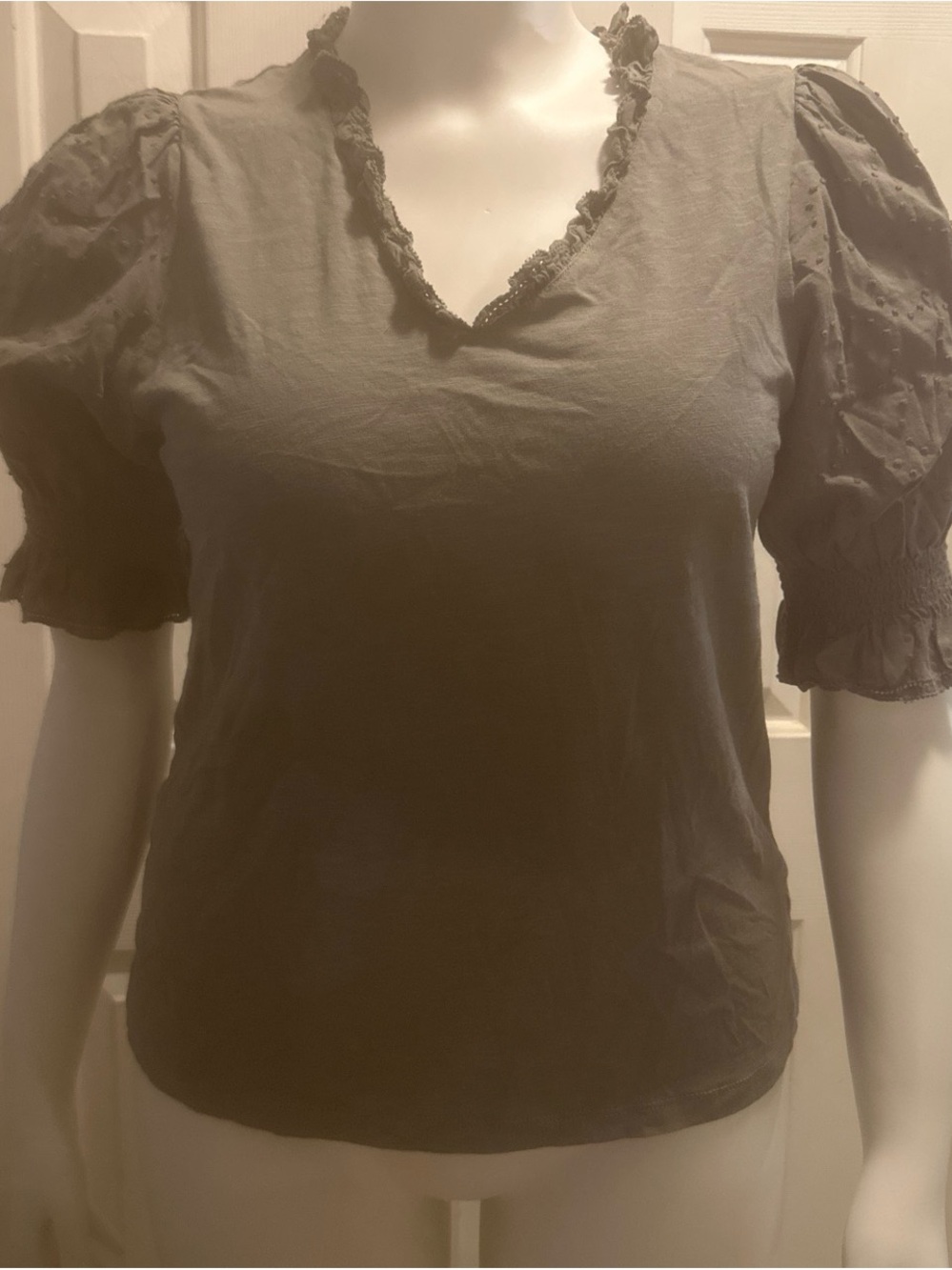 Design history Womens Puff Sleeve V-Neck Top - Olive Green